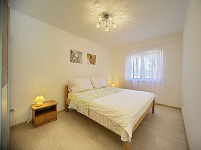 Holiday house with pool in nature - Features photo 18