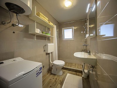 Holiday house with pool in nature - Features photo 21