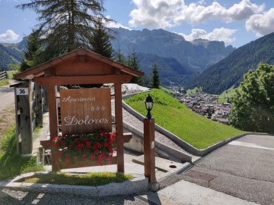 Apartment Dolores - Your holiday destination in Selva di Val Gardena / Dolomites - Outdoor photo 2