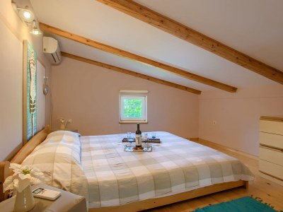 Holiday house Beautiful house with pool in Medulin - Features photo 15