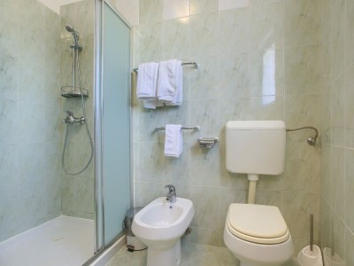 Holiday house Beautiful house with pool in Medulin - Features photo 21