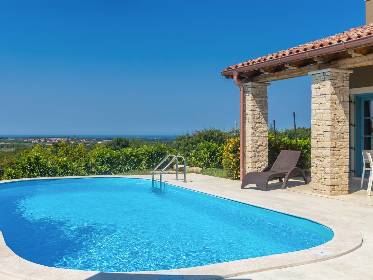 Villa Charming Villa with pool and jacuzzi Umag - Outdoor photo 5