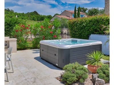 Villa Charming Villa with pool and jacuzzi Umag - Outdoor photo 7