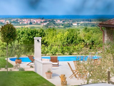Villa Charming Villa with pool and jacuzzi Umag - Outdoor photo 11