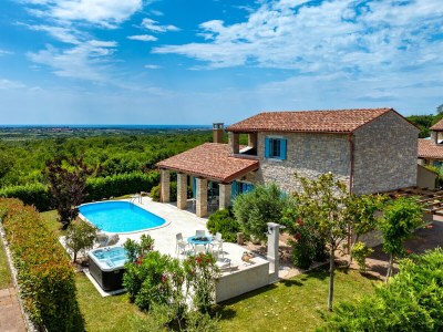 Villa Charming Villa with pool and jacuzzi Umag - Outdoor photo 17