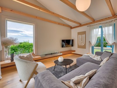 Villa Charming Villa with pool and jacuzzi Umag - Features photo 19