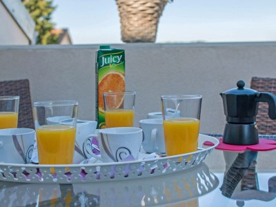 Holiday apartment CLAIRE with large heated pool 50m2 and sea view - Features photo 30