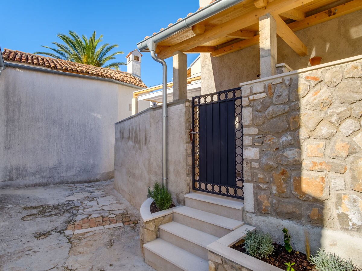 Holiday apartment Iris 1 - Outdoor photo 3