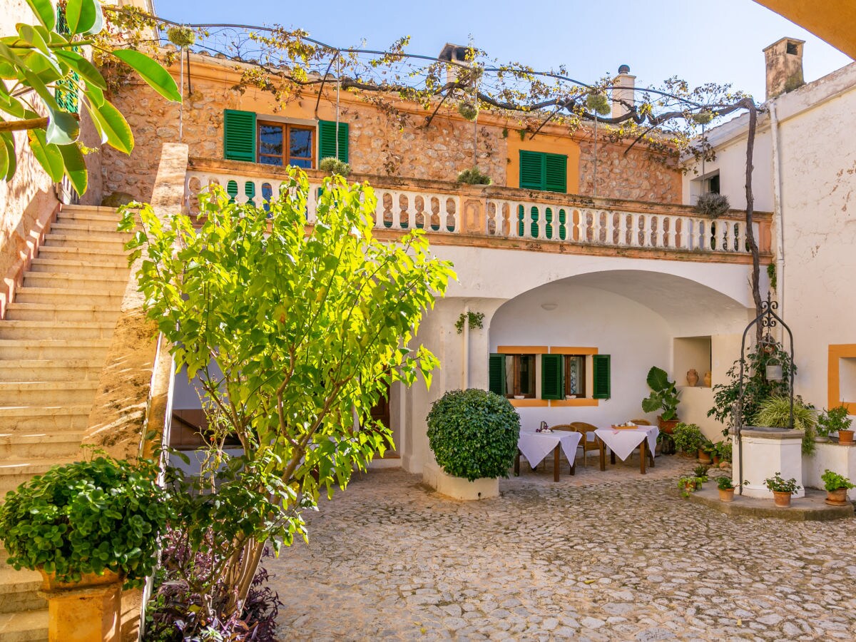 Villa Historical House Mallorca with Pool 12 Guests - Outdoor photo 5