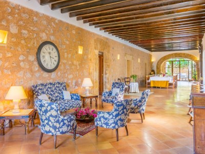 Villa Historical House Mallorca with Pool 12 Guests - Features photo 9