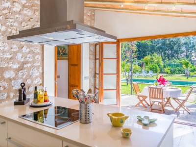 Villa Beautiful Mallorcan Villa with pool in Soller - Features photo 11