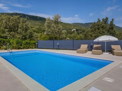 Villa Valerie with pool and sea view near beach - Outdoor photo 2