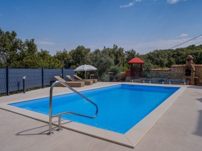 Villa Valerie with pool and sea view near beach - Outdoor photo 7