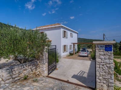 Villa Valerie with pool and sea view near beach - Outdoor photo 15