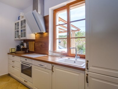 Villa Valerie with pool and sea view near beach - Features photo 21