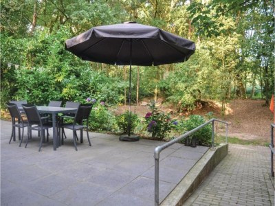 Holiday house Gemütliches Ferienhaus in Leenderbos mit Whirlpool - Outdoor photo 6