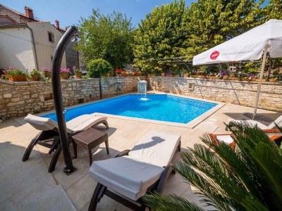 Holiday house Villa Lesi in Svrtvincenat - Holiday house