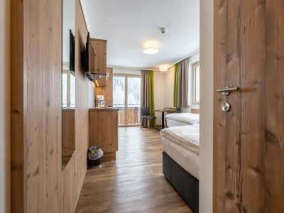 Chalet Chalet in Saalbach near Ski Lift and Sauna - Features photo 15