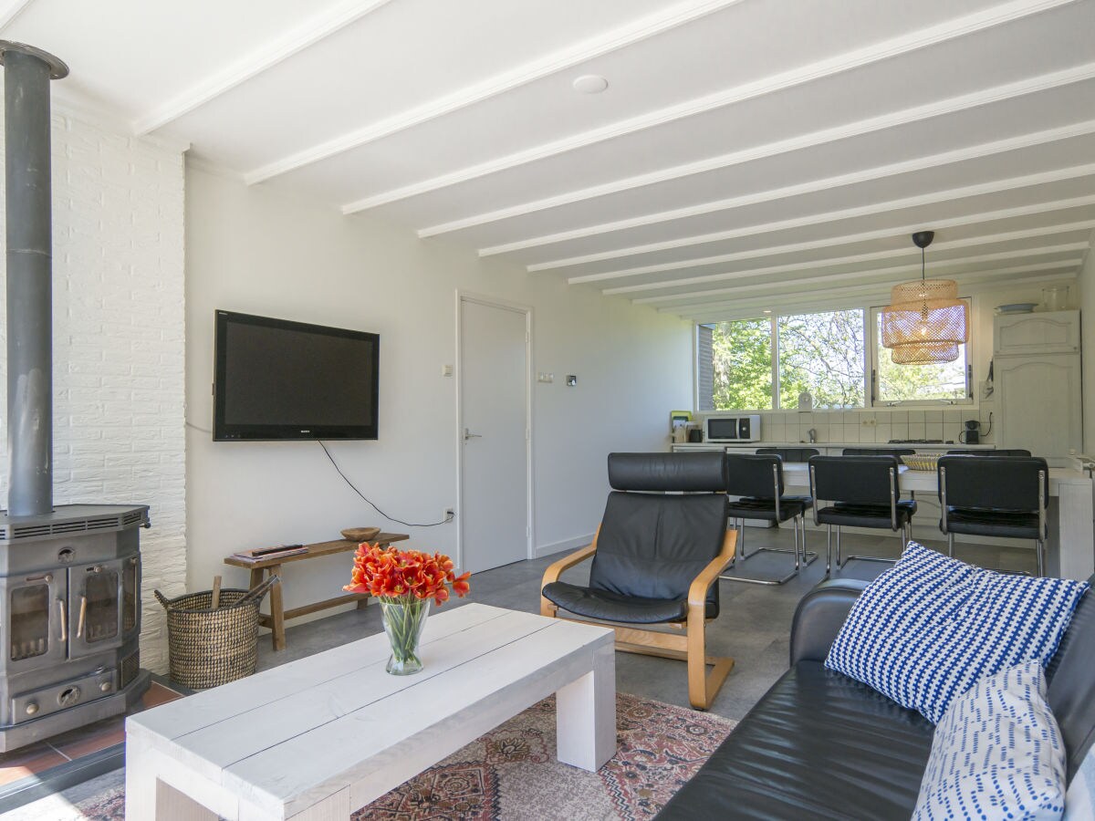 Bungalow Parel 202 - Features photo 4