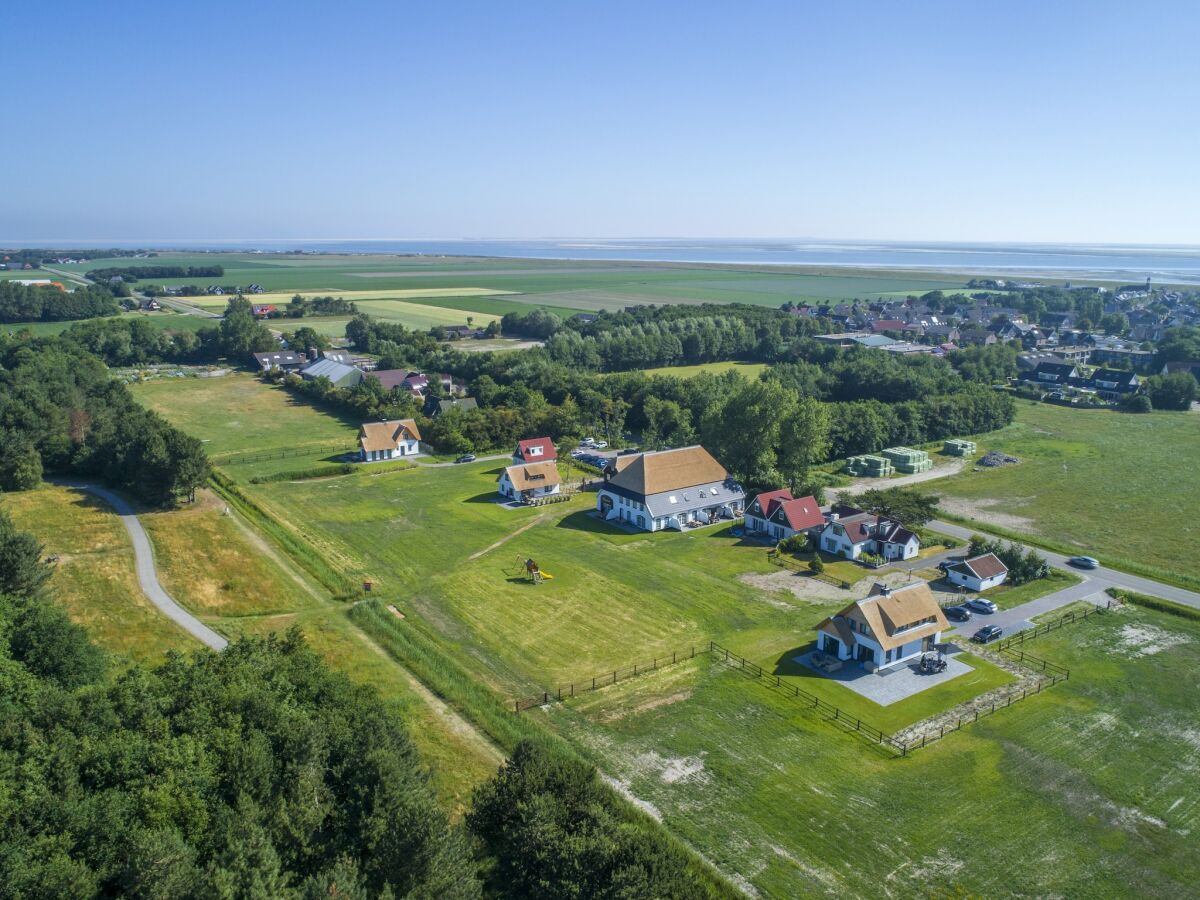 Farmhouse Bauernhaus in De Cocksdorp am Strand - Outdoor photo 2