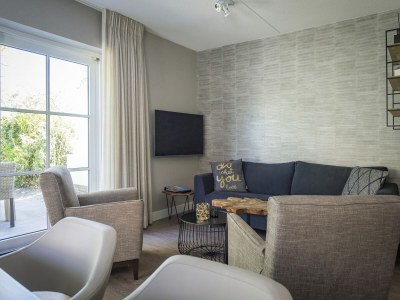 Farmhouse Farmhouse in De Cocksdorp near the Beach - Features photo 12