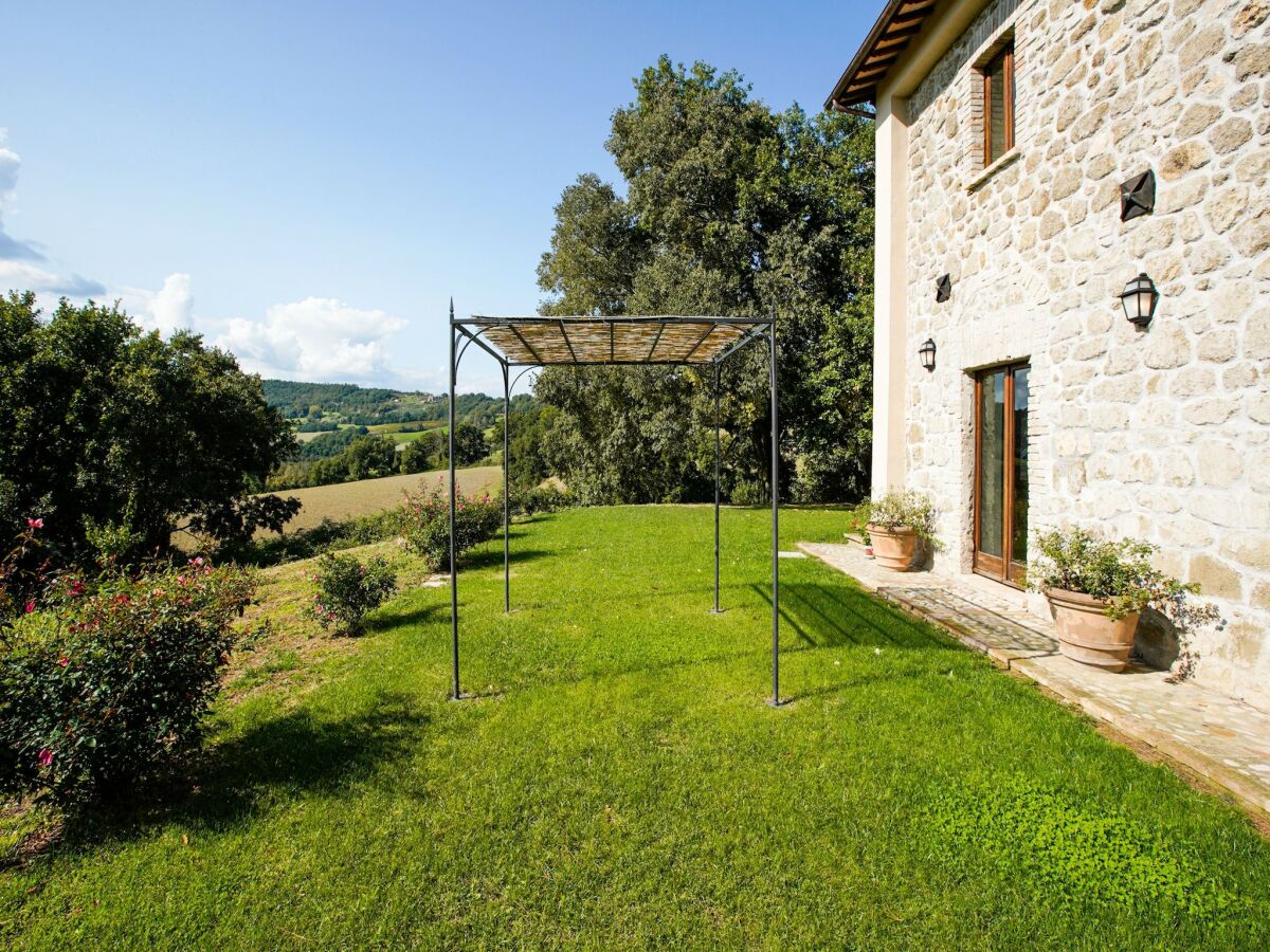 Villa Villa in Orvieto with Infinity Pool & Views - Outdoor photo 5