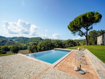 Villa Villa in Orvieto with Infinity Pool & Views - Outdoor photo 2