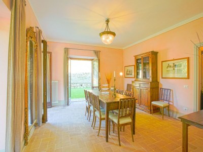 Villa Villa in Orvieto with Infinity Pool & Views - Features photo 23