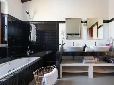 Villa Bellpuig 4 - Features photo 46