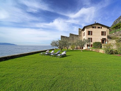 Villa Villa Victoria Lake front - Outdoor photo 2