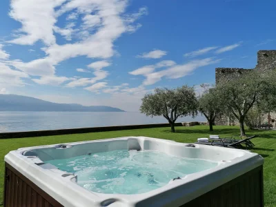 Villa Villa Victoria Lake front - Outdoor photo 9