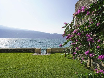 Villa Villa Victoria Lake front - Outdoor photo 12