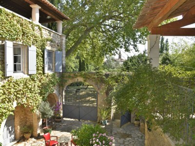 Holiday house Landhaus Mas d'Auzigue - Outdoor photo 9