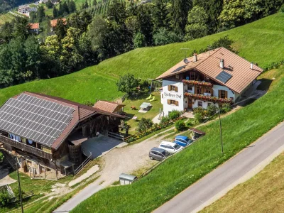 Farmhouse Lechnerhof in Schenna - Farmhouse