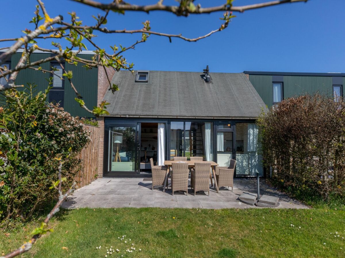 Holiday house Holiday Home near Beach with Pool Access - Outdoor photo 2