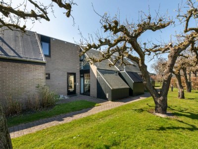 Holiday house Holiday Home near Beach with Pool Access in Westenschouwen - Holiday house