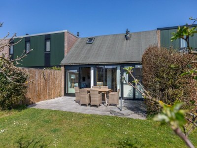 Holiday house Holiday Home near Beach with Pool Access - Outdoor photo 3