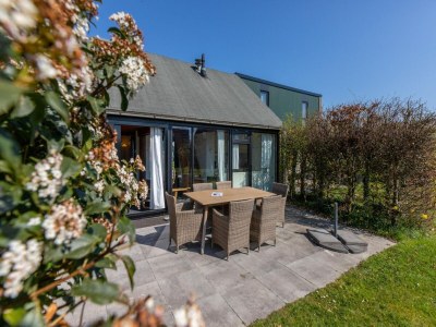 Holiday house Holiday Home near Beach with Pool Access - Outdoor photo 6