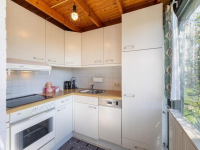 Holiday house Holiday Home near Beach with Pool Access - Features photo 24