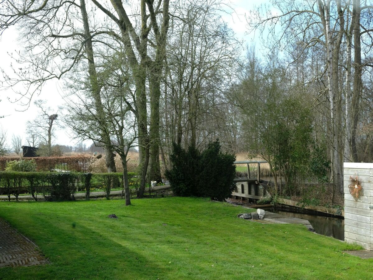 Holiday house Cottage in Dwarsgracht near Giethoorn - Outdoor photo 2