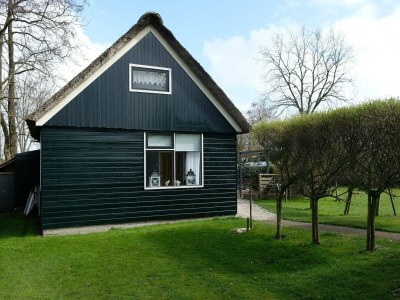 Holiday house Cottage in Dwarsgracht near Giethoorn - Outdoor photo 4