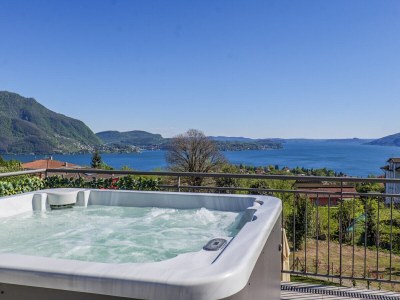 Holiday apartment Villa Spa Nipotine A in Arizzano - Holiday apartment