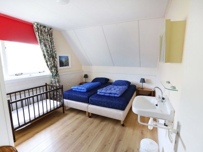 Holiday house Jhr de Casembrootplein 13 - Features photo 13