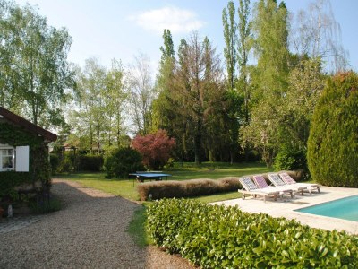 Cottage Mansion in Charrin by Loire with Pool - Outdoor photo 10