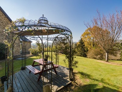 Holiday house Chic holiday home with pool - Outdoor photo 8