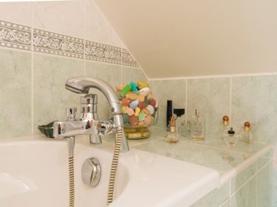 Holiday house Chic holiday home with pool - Features photo 18