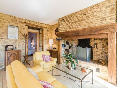 Holiday house Chic holiday home with pool - Features photo 25