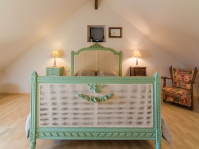 Holiday house Chic holiday home with pool - Features photo 31