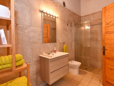 Villa Holiday Home in Ingenio with Private Pool - Features photo 25