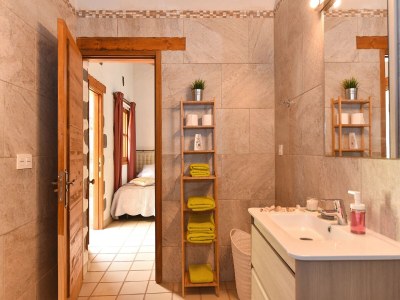 Villa Holiday Home in Ingenio with Private Pool - Features photo 26